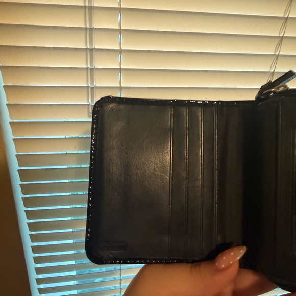 COACH Black Patent Leather Turnlock Wallet - Picture 5 of 7